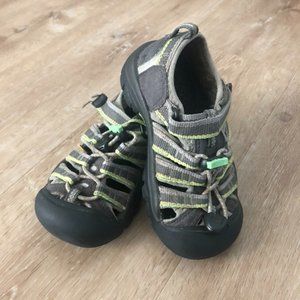 KEEN Kid’s Sandals Size 10